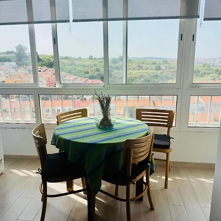 شقة Only 10 Min From Lisbon Centre, 15 Min Driving From The Beaches!