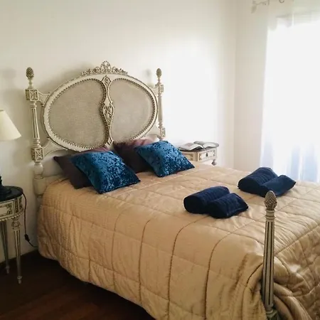 Only 10 Min From Lisbon Centre, 15 Min Driving From The Beaches! شقة ألمادا